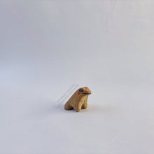 Mini Menagerie - Speckle Frog Totem