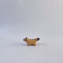 Mini Menagerie - Speckle Tiger Totem